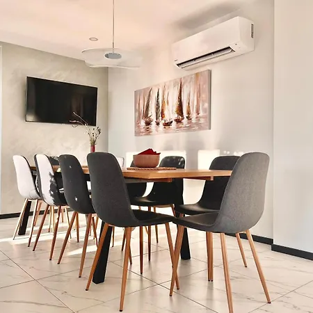 Aquamarine House Villa *