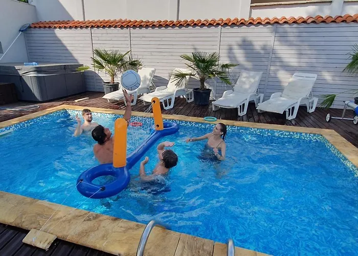 Aquamarine House Vilă