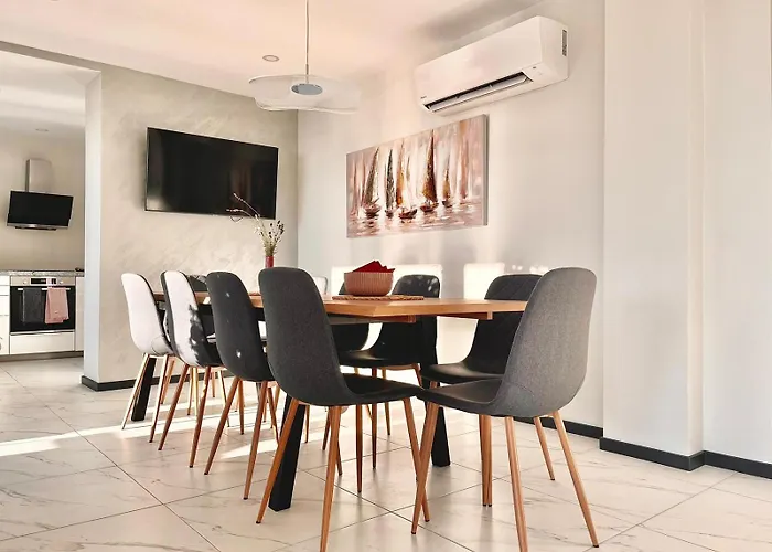 Aquamarine House Vilă *